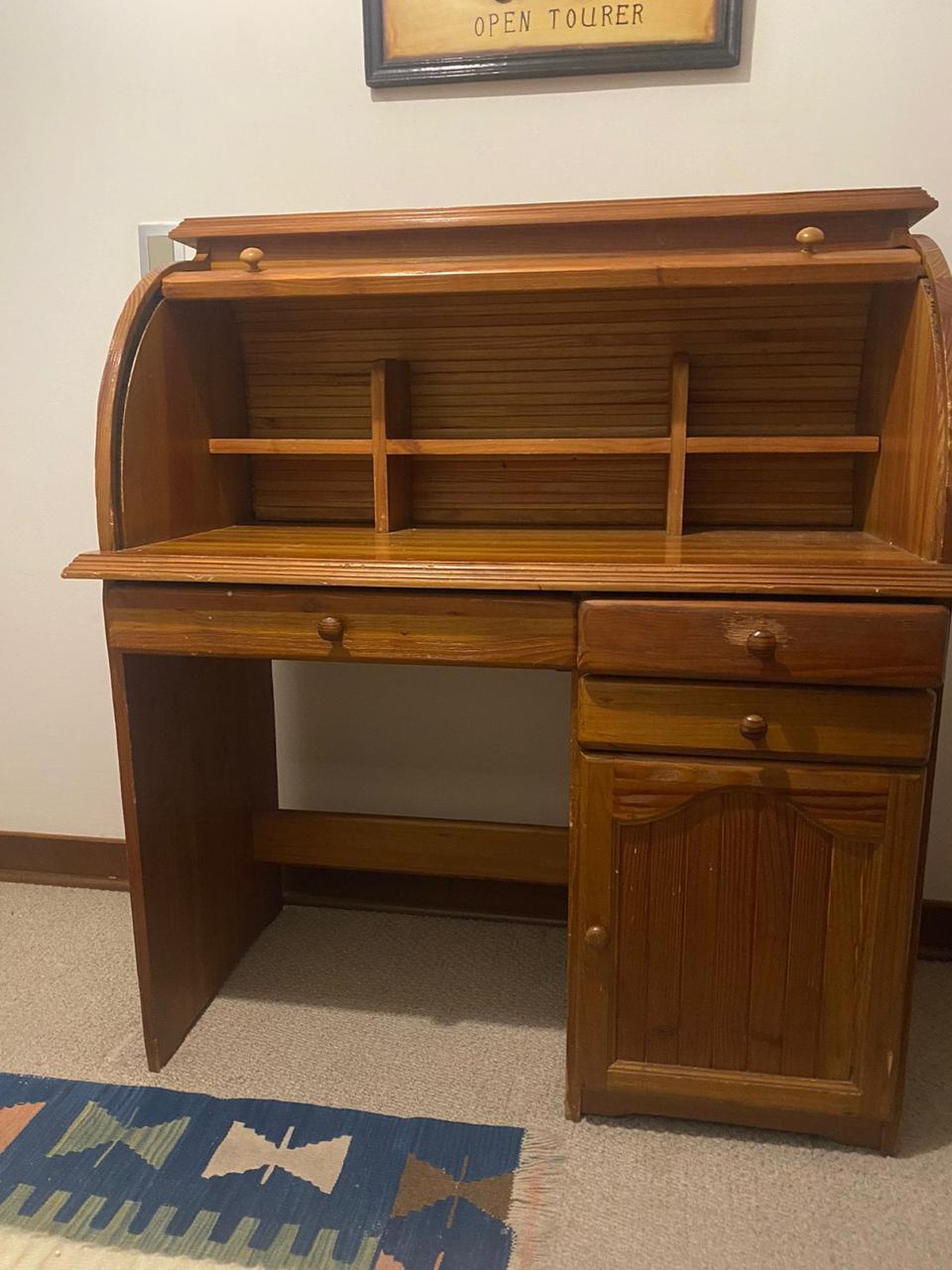 Escritorio Secreter de Madera con Cortina Enrollable — foto 2