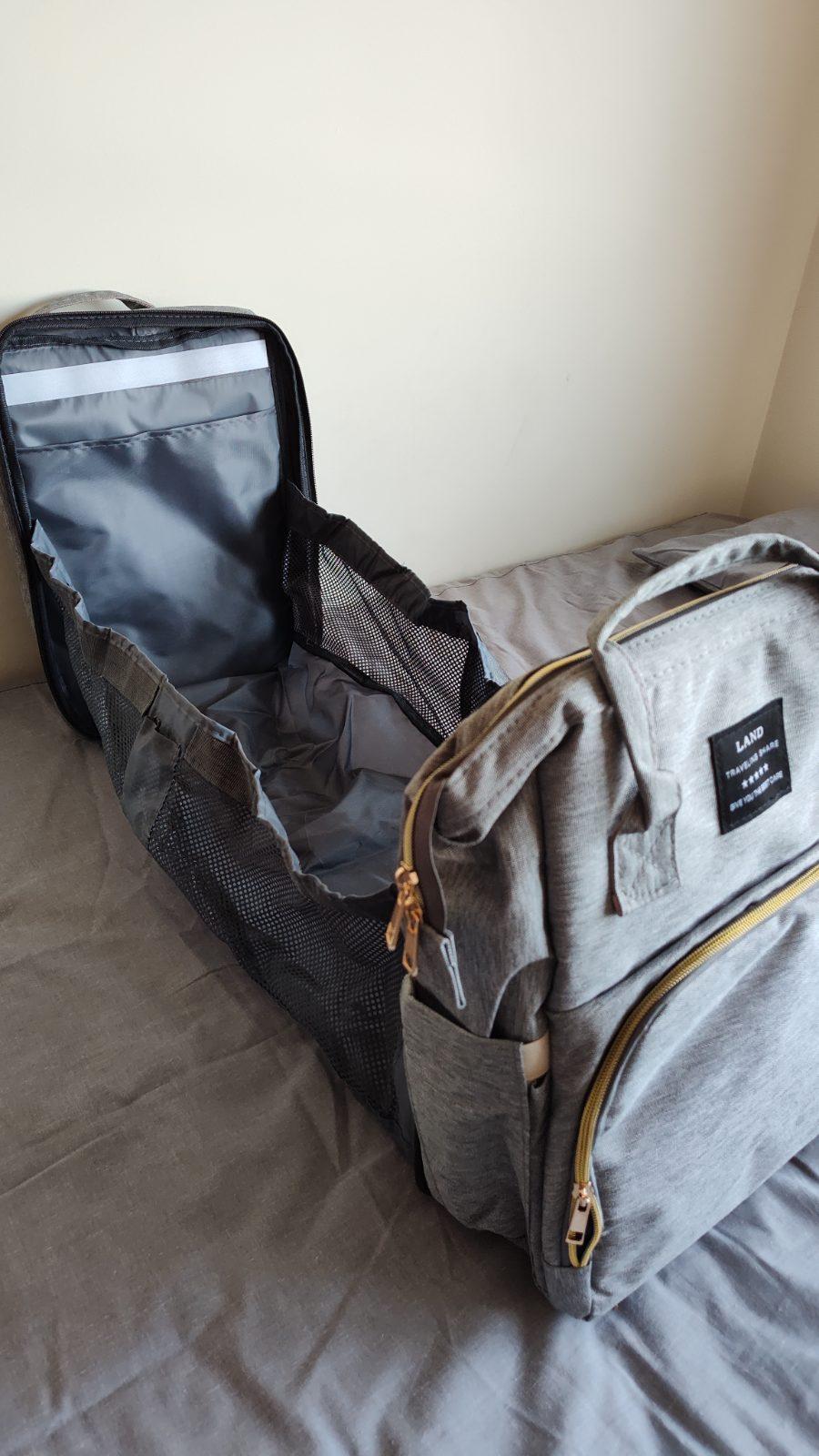Mochila Pañalera Land Traveling Share Gris — foto 3